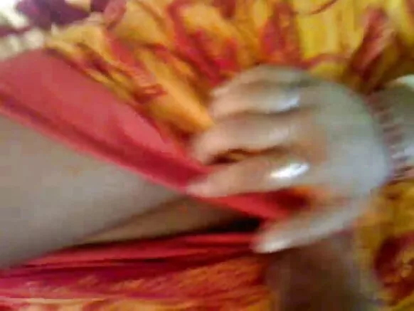 ಲಕ್ನೋ ಪತ್ನಿ ಪರಿಣೀತಾ ದೇಸಿ ಮಾದಕ ಚಿತ್ರ ಹೋನಾ