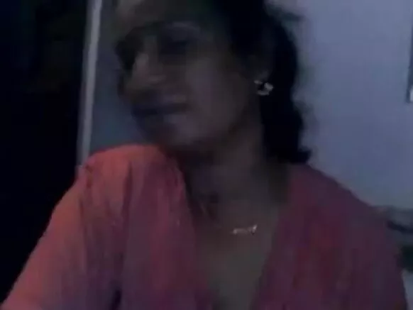 ದಕ್ಷಿಣ ಭಾರತದಿಂದ ತಮಿಳು ಆಂಟಿಯ ಬುದ್ಧಿವಂತ ಬ್ಲೋಜಾಬ್, ಮೃದುವಾದ ಹಿಂದಿ, ಮಾದಕ HD ಚಲನಚಿತ್ರ, ಬಹಿರಂಗವಾದ ಚೇಕಡಿ ಹಕ್ಕಿಗಳು, ಭಾರತೀಯ ಕ್ಲಿಪ್