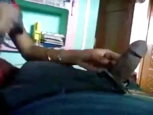 ಬಾಂಗ್ಲಾದೇಶದ ಹುಡುಗಿ ಸುನ್ನತಿ ಮಾಡಿಸಿಕೊಂಡ ಕಾರ್ ಡ್ರೈವರ್ ದೇಸಿ ಸಂಜಯ್ ದತ್ ಮಾದಕ ವೀಡಿಯೊವನ್ನು ಇಷ್ಟಪಡುತ್ತಾಳೆ