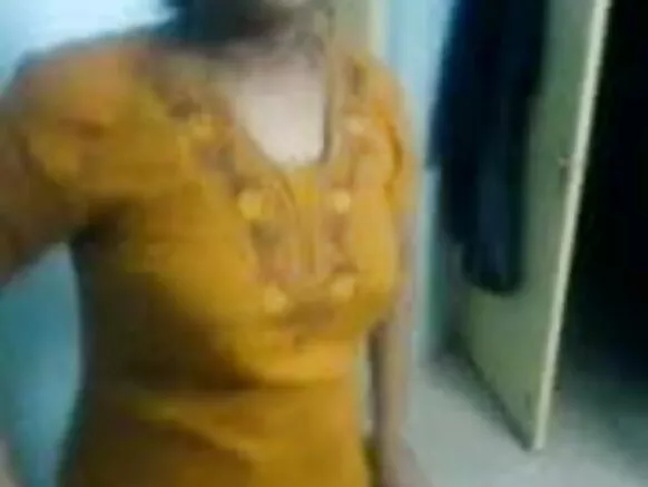ಭಾರತೀಯ ಚಲನಚಿತ್ರ ಮಾದಕ ಚಿತ್ರ ಉತ್ತಮ ಬೂಬ್ಸ್ ಧರಿಸಿ