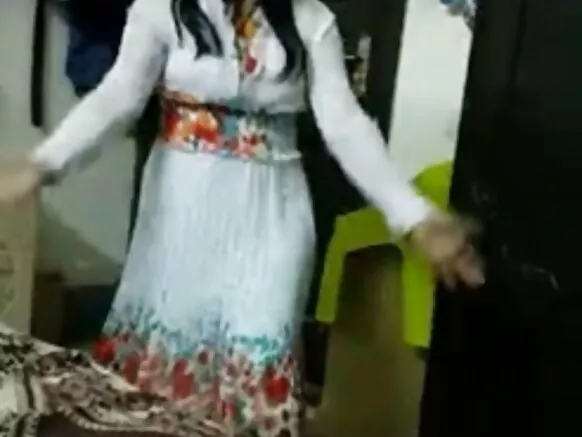 ಪಾಕಿಸ್ತಾನಿ ಚುಡೈ 2 ಇಂಗ್ಲಿಷ್ ನೀಲಿ ಚಿತ್ರ