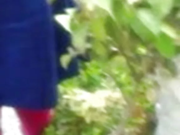 ಬೃಹತ್ ಬಂಗಾಳಿ ಕತ್ತೆಯೊಂದಿಗೆ ದೇಸಿ ಹುಡುಗಿ