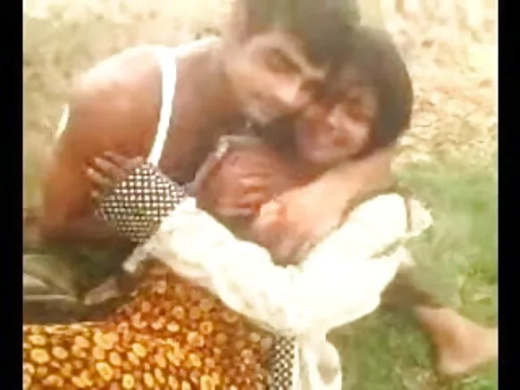 ದೇಸಿ ಇಂಡಿಯಾ ಗ್ರಾಂಡೆ ಇಂಡಿಯಾ ದೇಸಿ ಟೀಸ್
