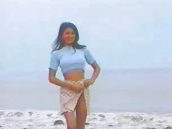 ನಾಡಿಯಾ ನೈಸ್ ಇಂಡಿಯಾ ಸೆಕ್ಸಿ ಸೆಕ್ಸಿ ಸೆಕ್ಸಿ ಮೂವಿ 14